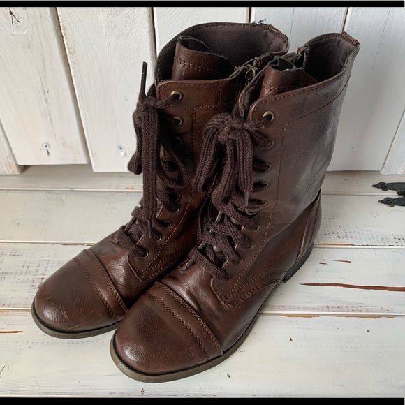 SOLD Brown Riding / Combat Boots - Picture 2 of 7
